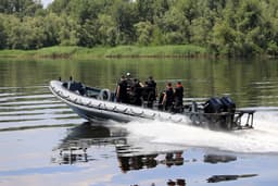 Dodatna slika: TRIDENT T12 - PROFESSIONAL RIB