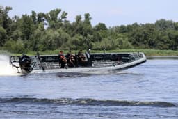 Dodatna slika: TRIDENT T12 - PROFESSIONAL RIB